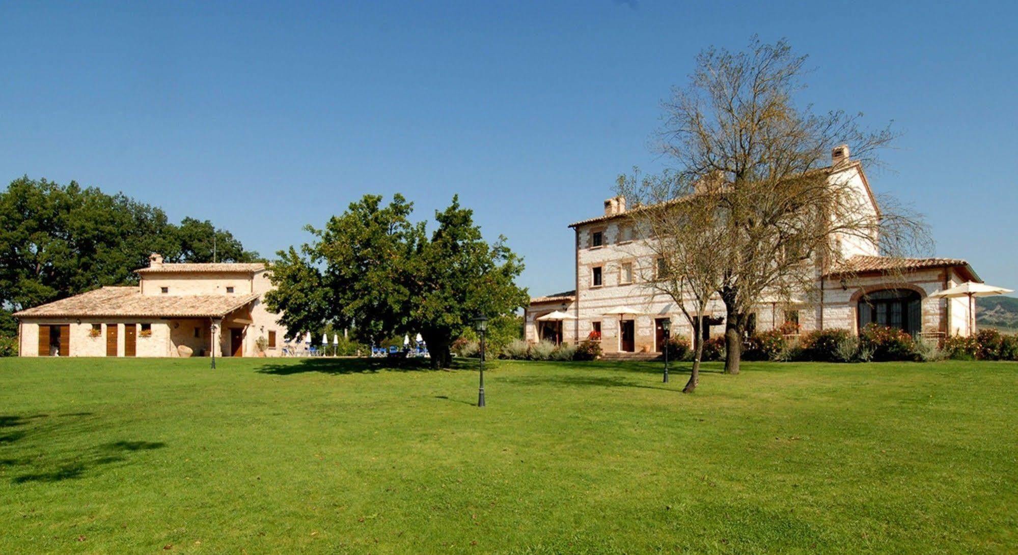 Parco Ducale 3* Urbania
